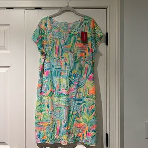 Lilly Pulitzer T-Shirt Dress — size Large.